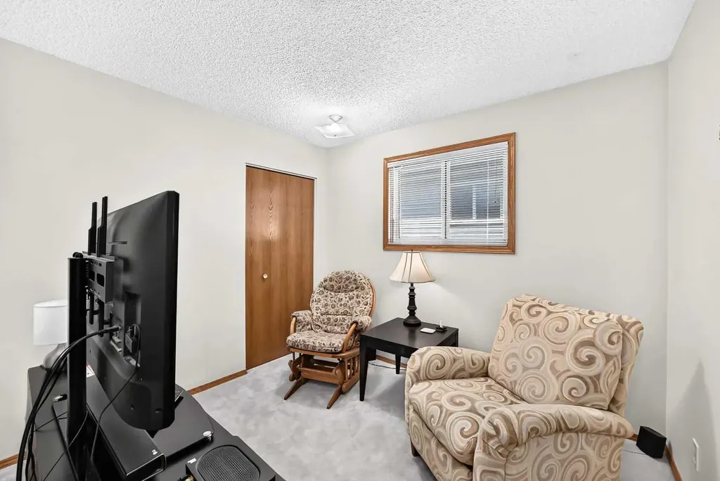 11444 Coventry Boulevard NE Calgary AB T3K 4B1