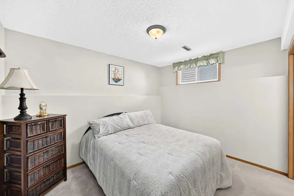 11444 Coventry Boulevard NE Calgary AB T3K 4B1