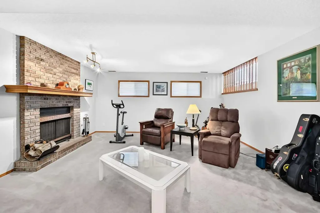 11444 Coventry Boulevard NE Calgary AB T3K 4B1