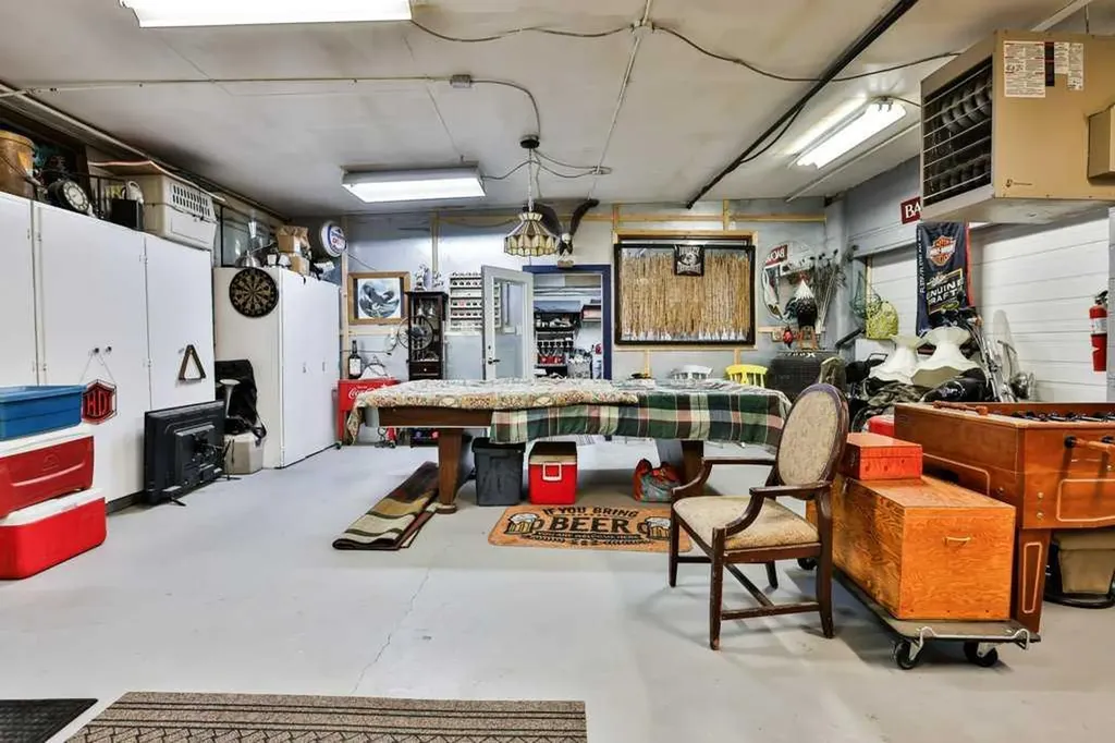 5062 50 Avenue Stavely AB T0L 1Z0