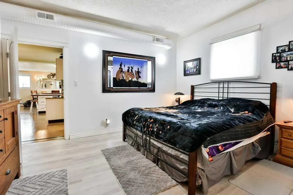 5062 50 Avenue Stavely AB T0L 1Z0