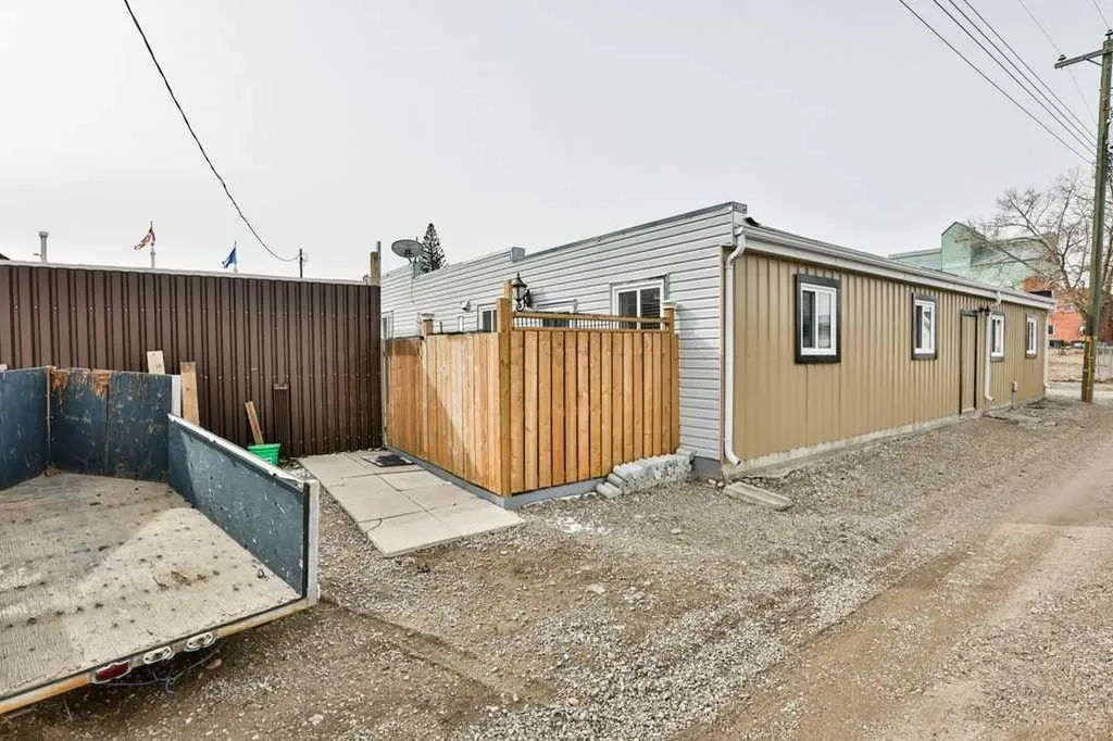 5062 50 Avenue Stavely AB T0L 1Z0