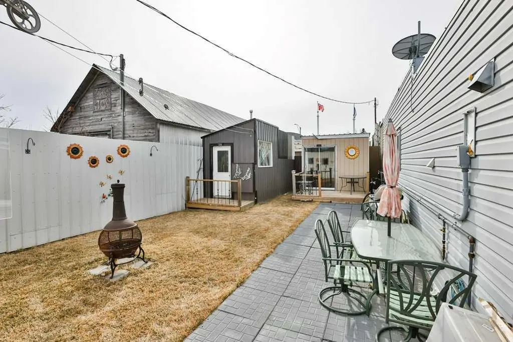 5062 50 Avenue Stavely AB T0L 1Z0