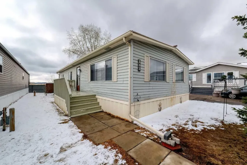 99 Arbour Lake Road NW Calgary AB T3G 4E4