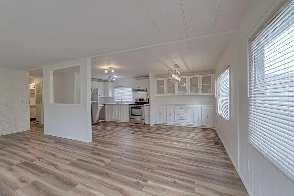 99 Arbour Lake Road NW Calgary AB T3G 4E4
