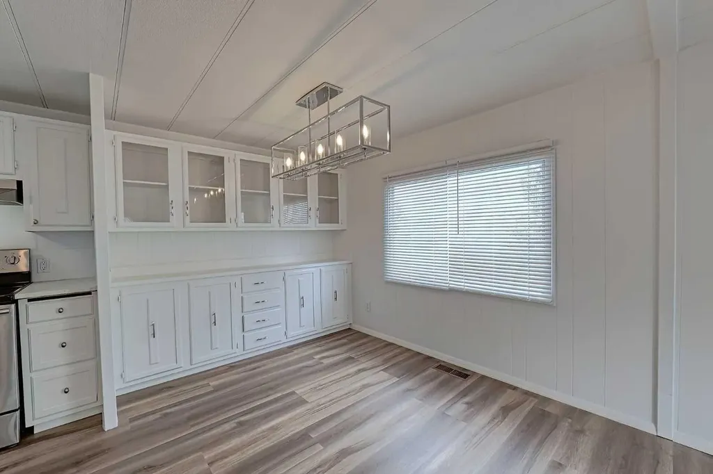 99 Arbour Lake Road NW Calgary AB T3G 4E4
