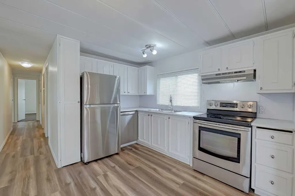99 Arbour Lake Road NW Calgary AB T3G 4E4