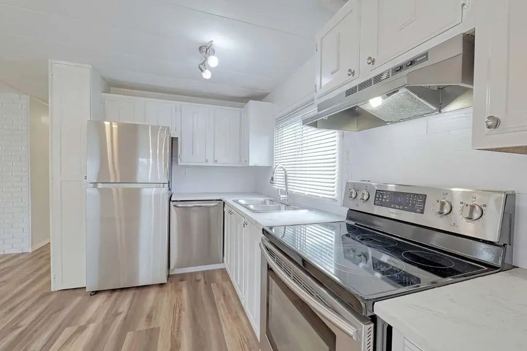 99 Arbour Lake Road NW Calgary AB T3G 4E4