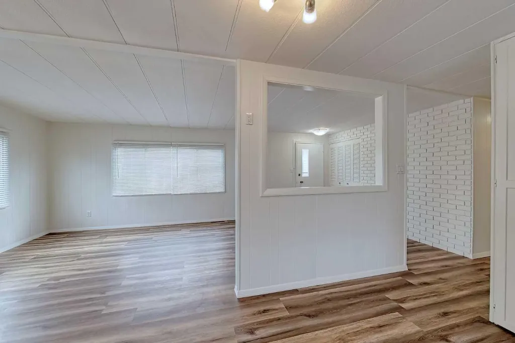 99 Arbour Lake Road NW Calgary AB T3G 4E4