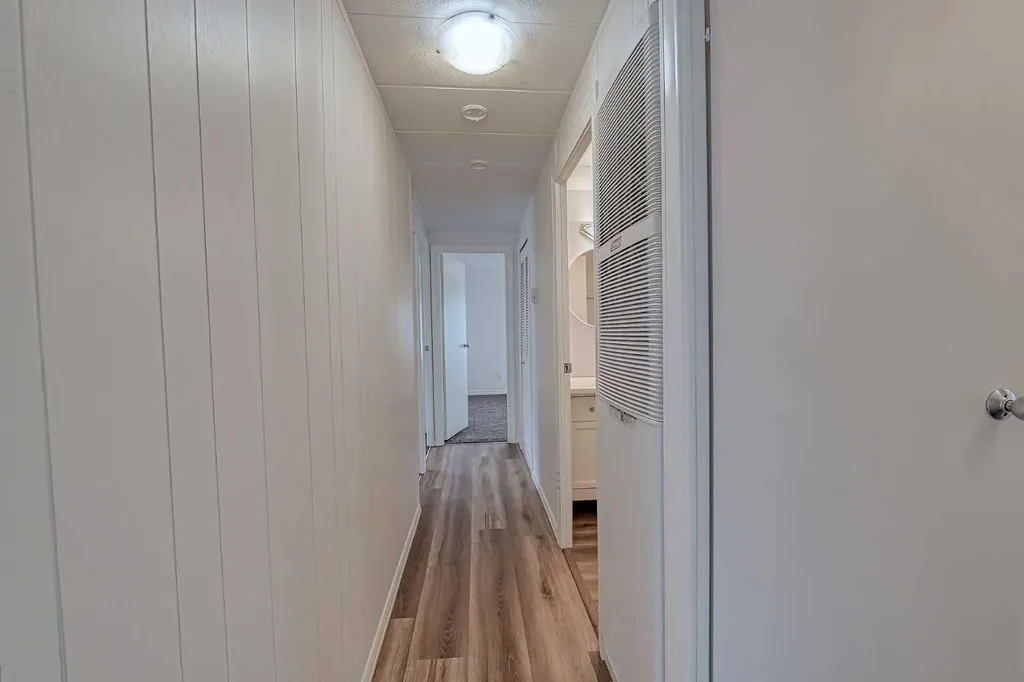 99 Arbour Lake Road NW Calgary AB T3G 4E4