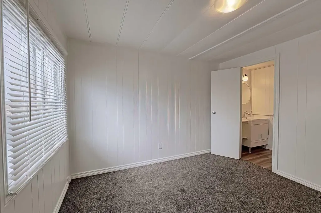 99 Arbour Lake Road NW Calgary AB T3G 4E4