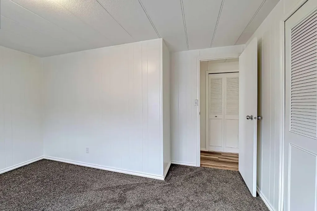 99 Arbour Lake Road NW Calgary AB T3G 4E4