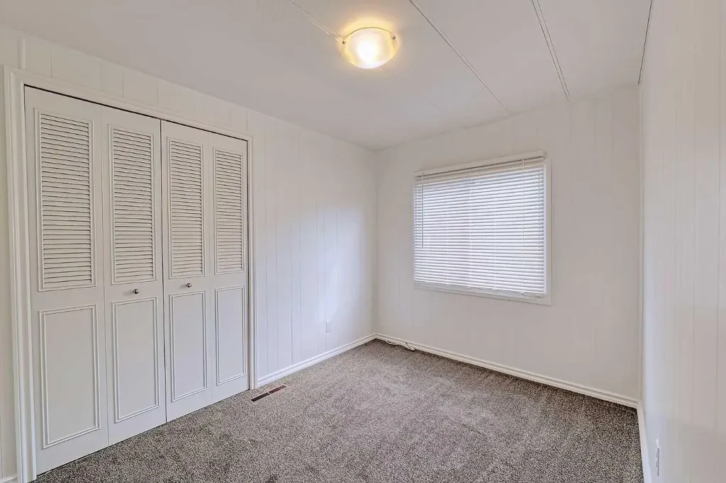 99 Arbour Lake Road NW Calgary AB T3G 4E4