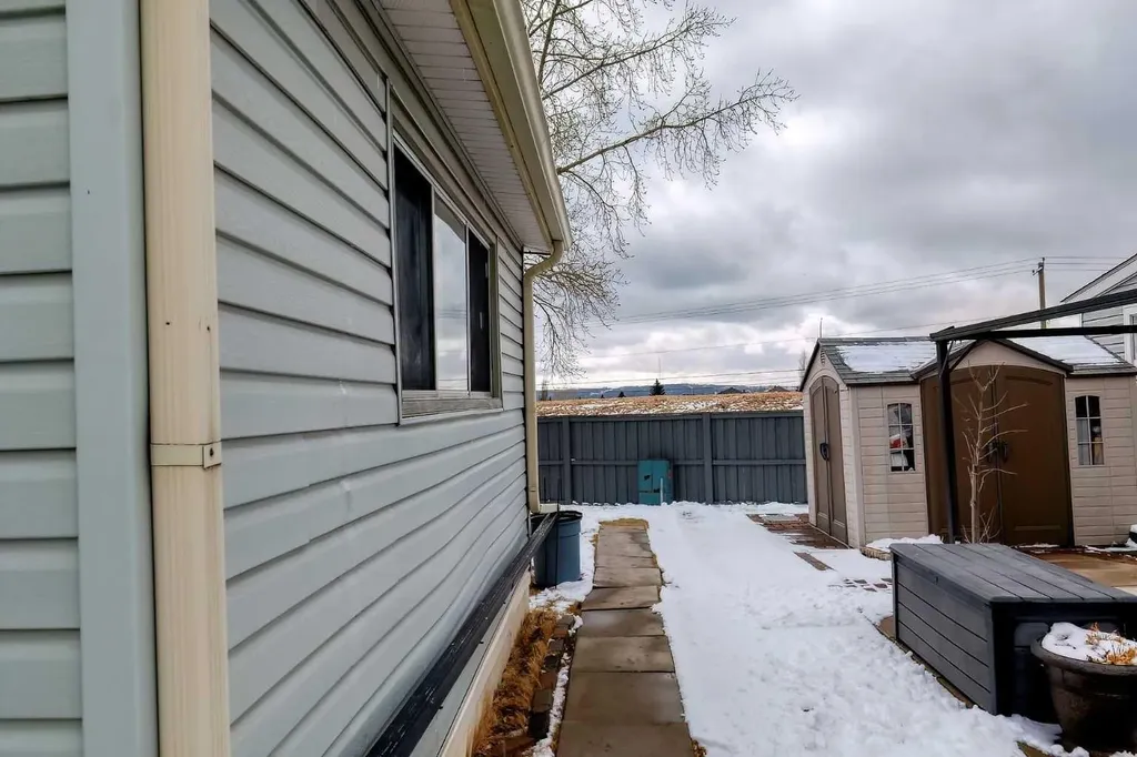 99 Arbour Lake Road NW Calgary AB T3G 4E4