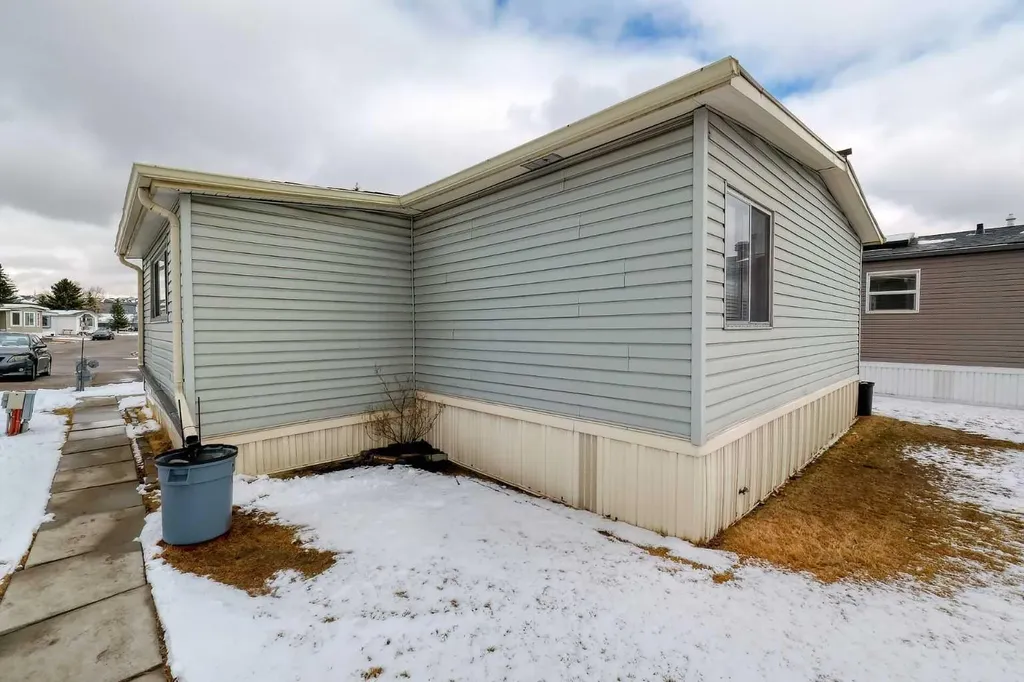 99 Arbour Lake Road NW Calgary AB T3G 4E4
