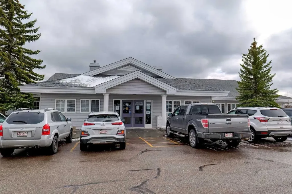 99 Arbour Lake Road NW Calgary AB T3G 4E4