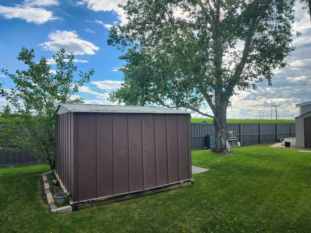 99 Arbour Lake Road NW Calgary AB T3G 4E4