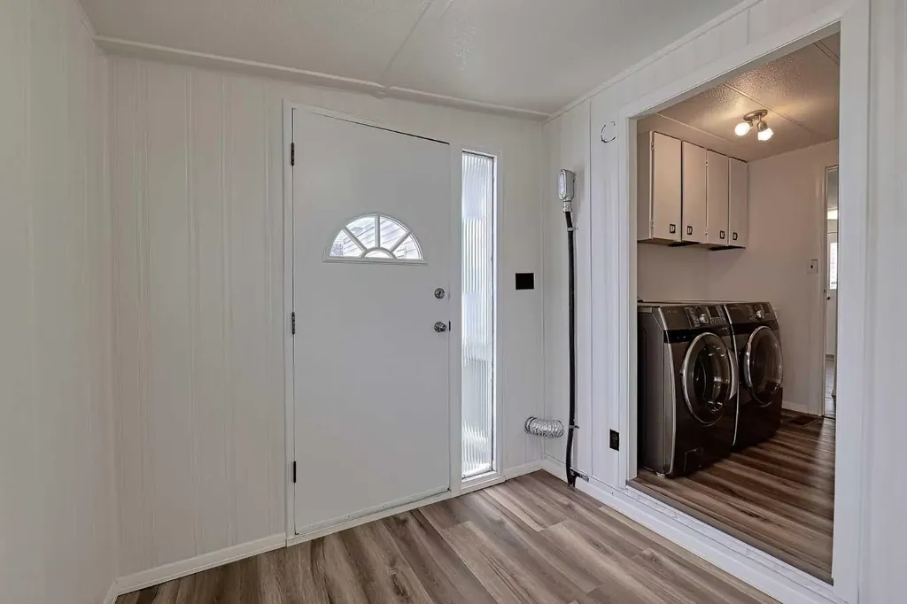 99 Arbour Lake Road NW Calgary AB T3G 4E4