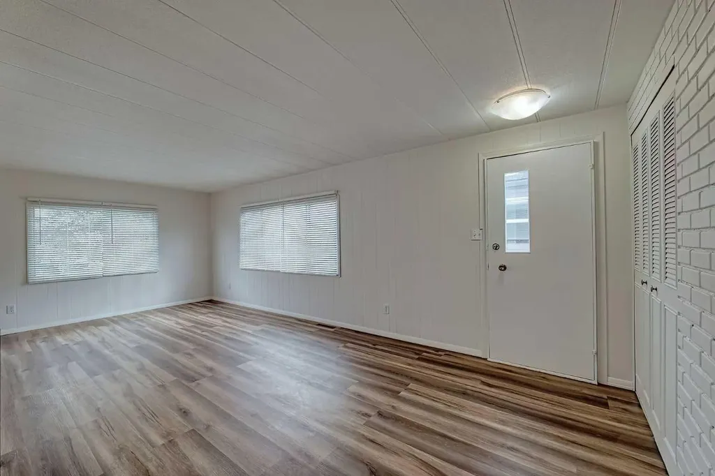 99 Arbour Lake Road NW Calgary AB T3G 4E4