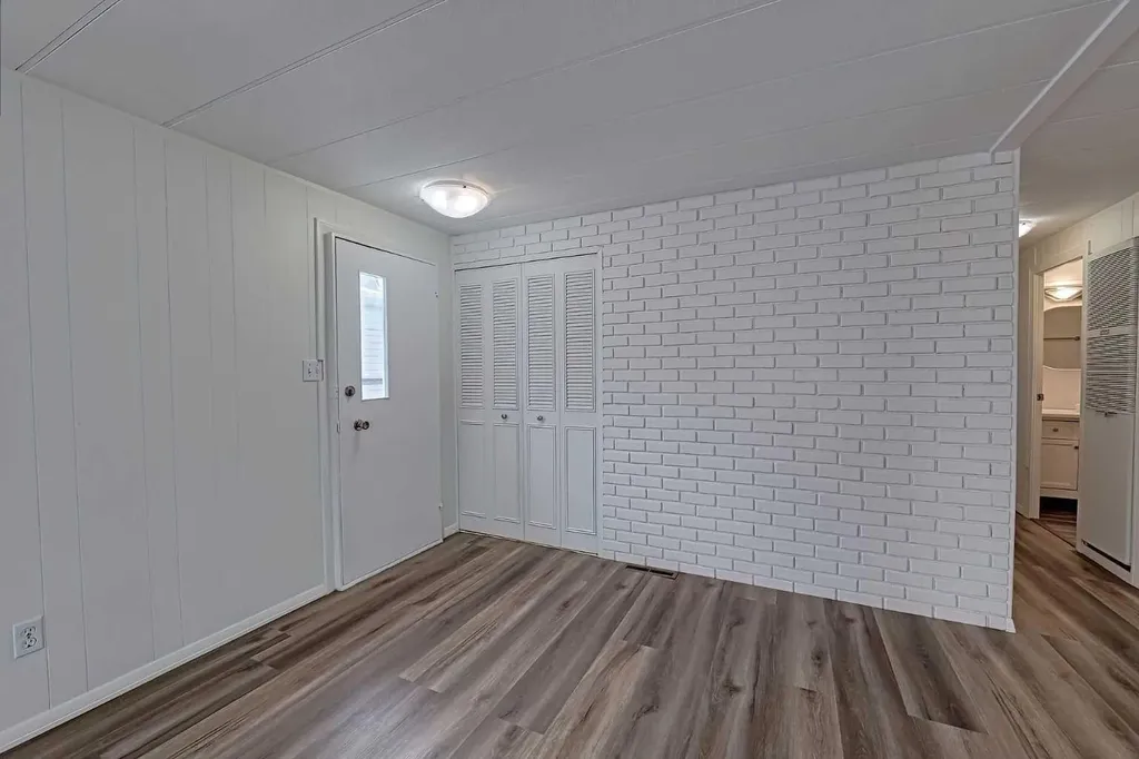 99 Arbour Lake Road NW Calgary AB T3G 4E4