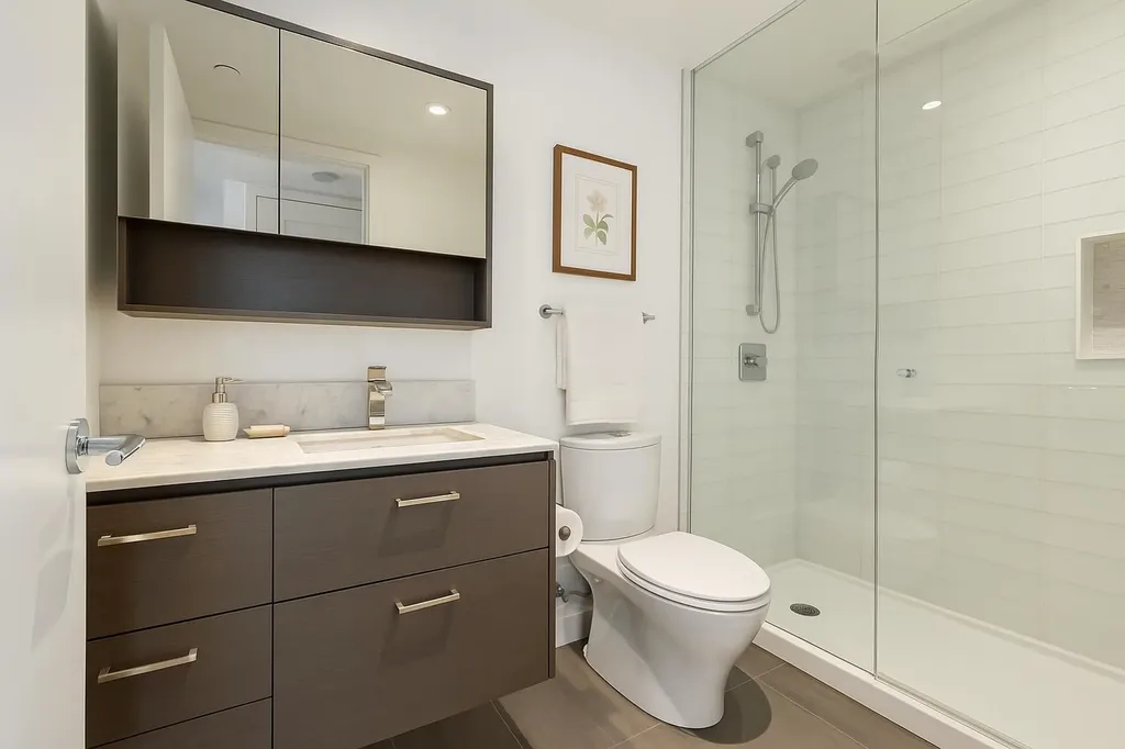1025 5 Avenue SW Calgary AB T2P 1N4