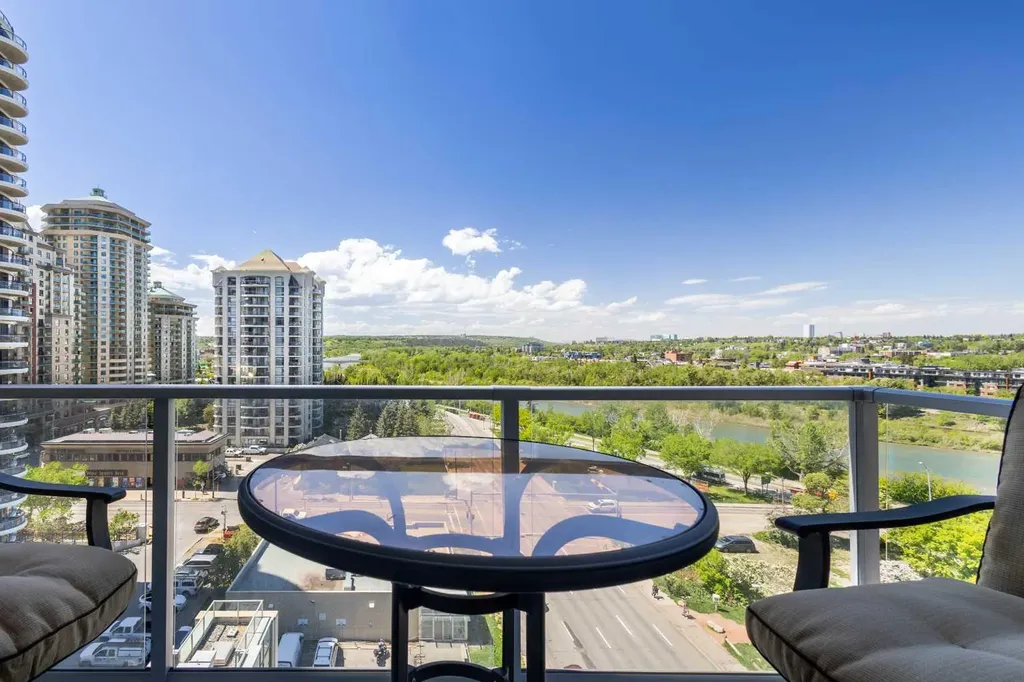 1025 5 Avenue SW Calgary AB T2P 1N4