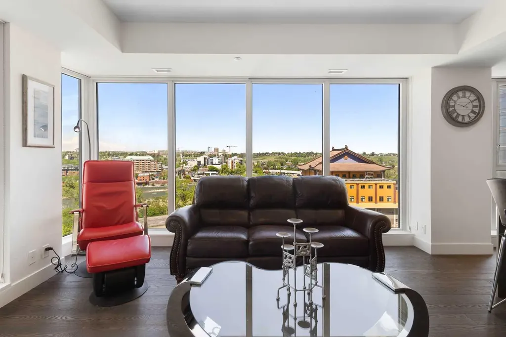 1025 5 Avenue SW Calgary AB T2P 1N4