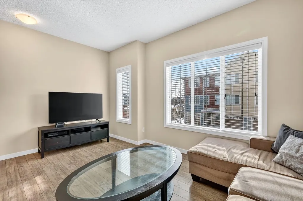330 Marquis Lane SE Calgary AB T3M2G6
