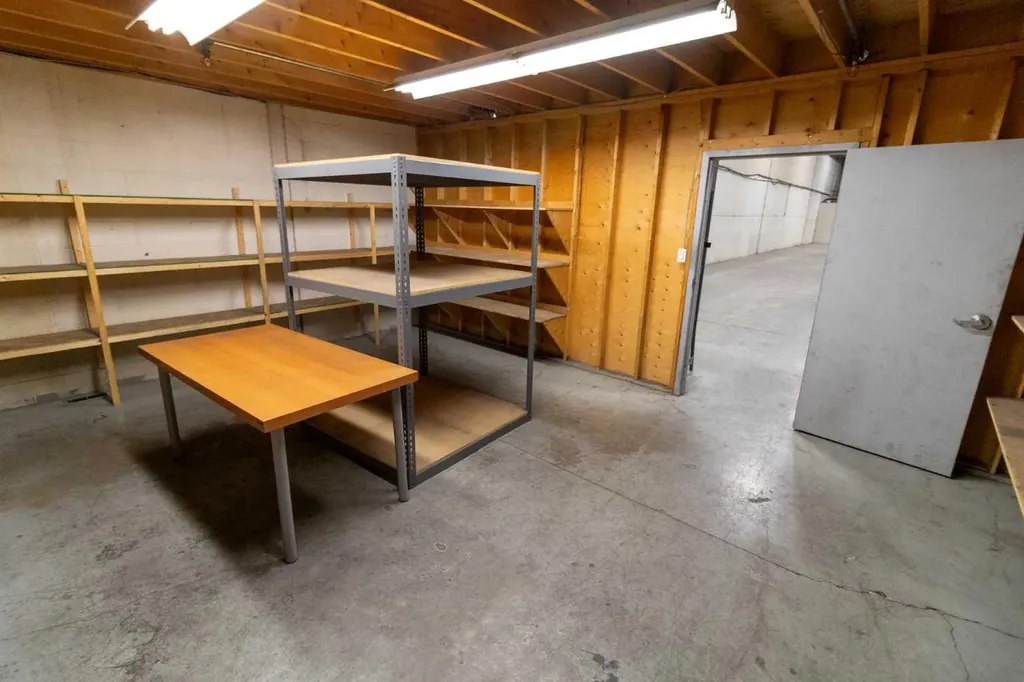7026 30 Street SE Calgary AB t2c1j9