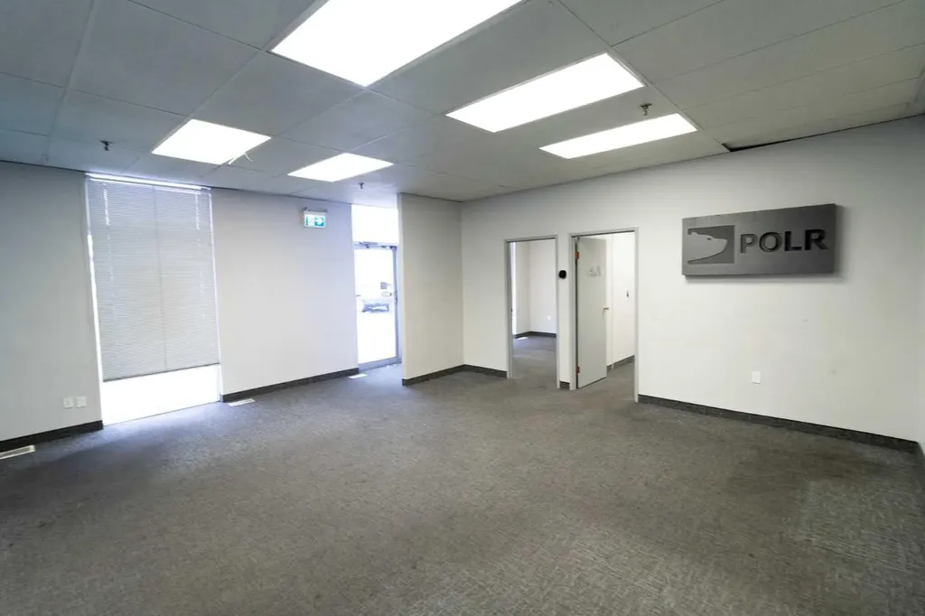 7026 30 Street SE Calgary AB t2c1j9