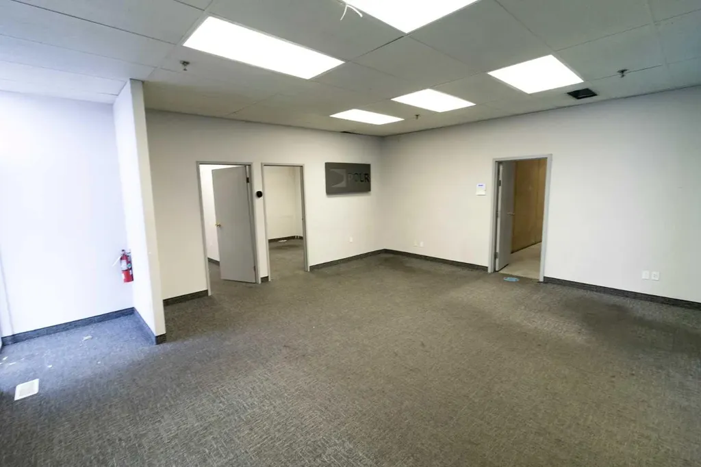 7026 30 Street SE Calgary AB t2c1j9