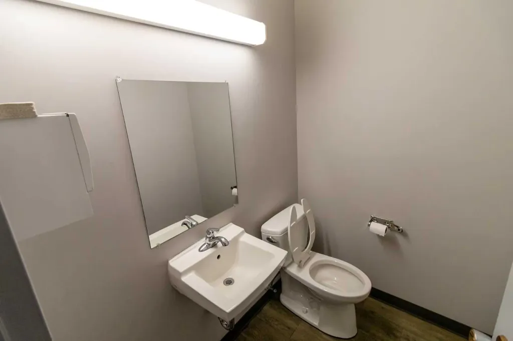 7026 30 Street SE Calgary AB t2c1j9