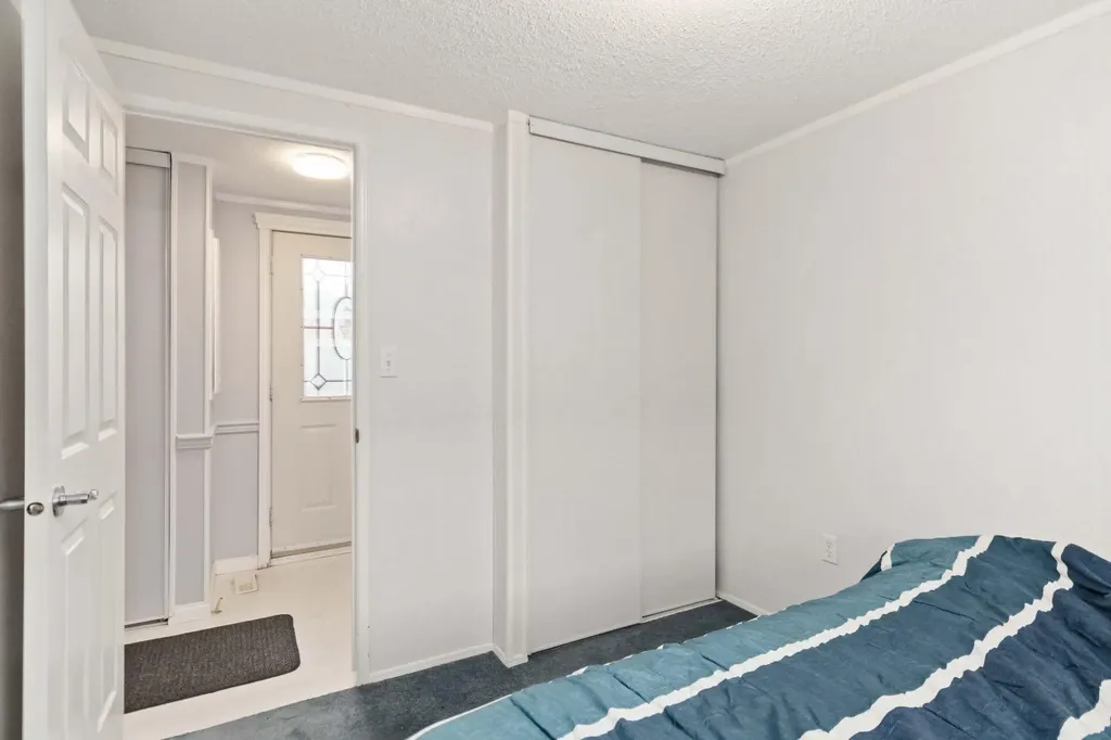 210 Grant Way Fort Mcmurray AB T9H 5J2