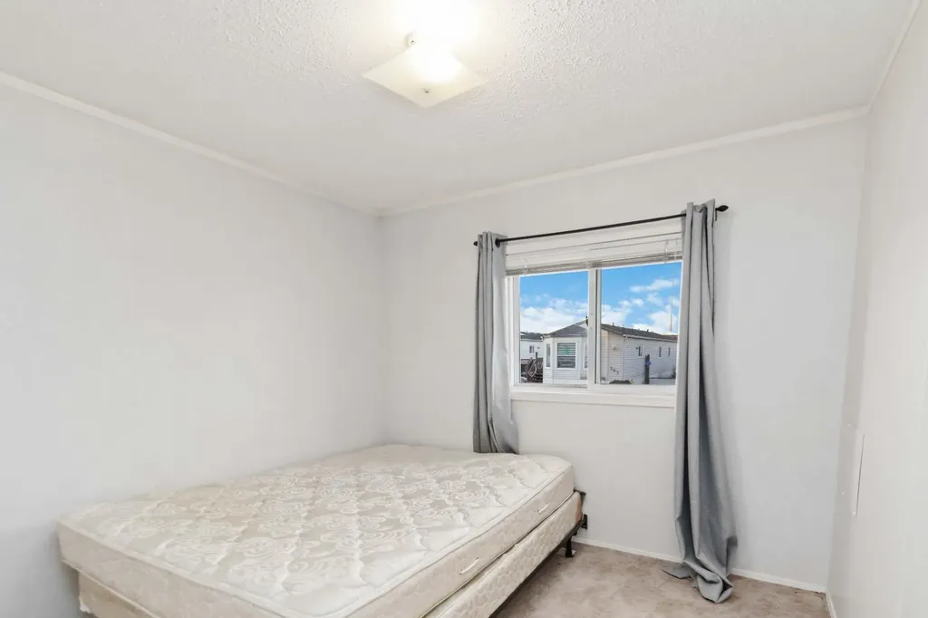 210 Grant Way Fort Mcmurray AB T9H 5J2