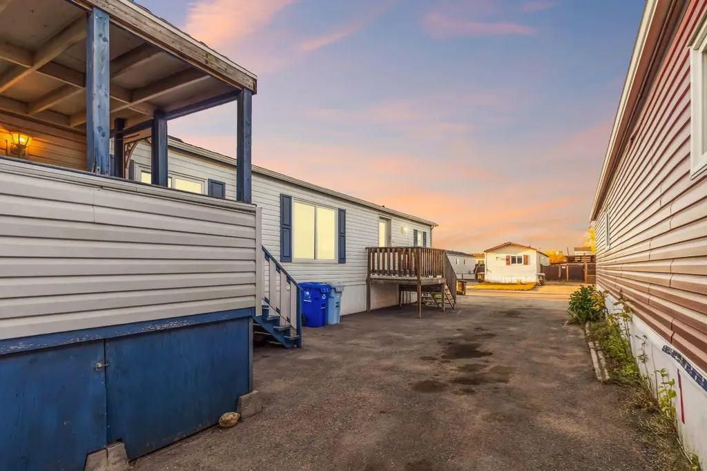 210 Grant Way Fort Mcmurray AB T9H 5J2