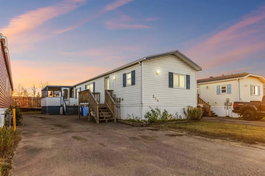 210 Grant Way Fort Mcmurray AB T9H 5J2