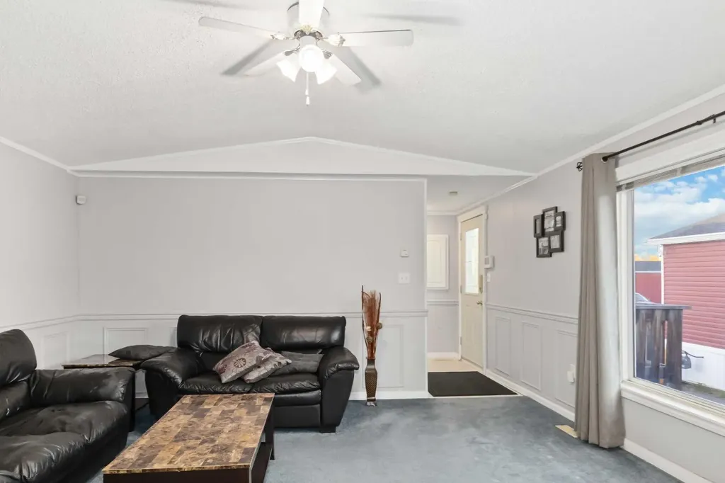 210 Grant Way Fort Mcmurray AB T9H 5J2