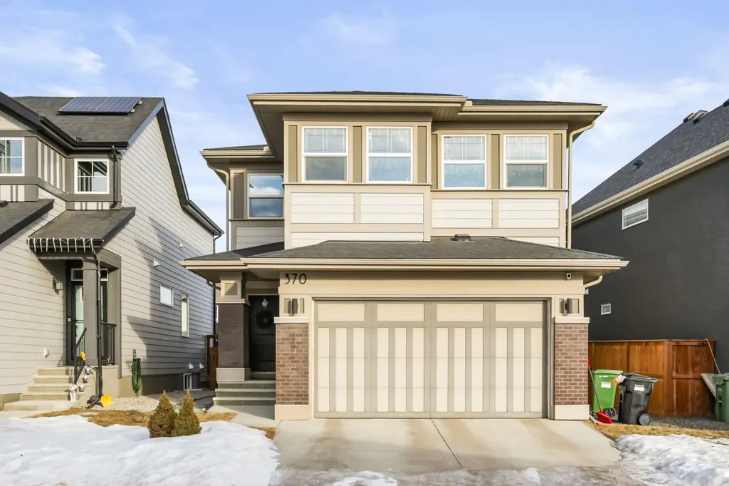 370 Magnolia Heath SE Calgary AB T3M 2X4
