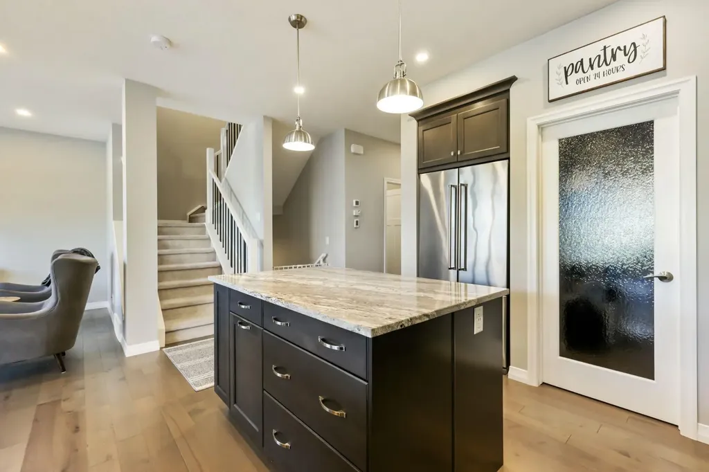 370 Magnolia Heath SE Calgary AB T3M 2X4