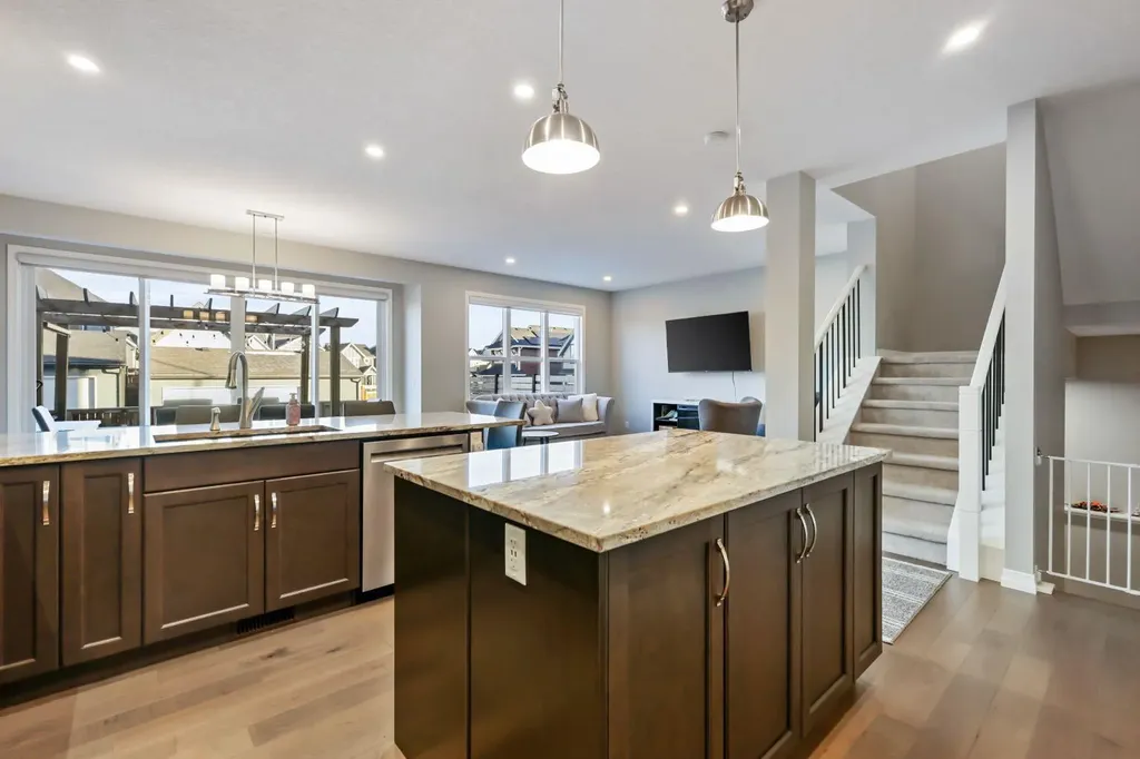 370 Magnolia Heath SE Calgary AB T3M 2X4