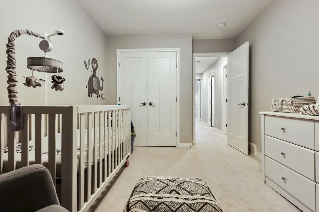 370 Magnolia Heath SE Calgary AB T3M 2X4