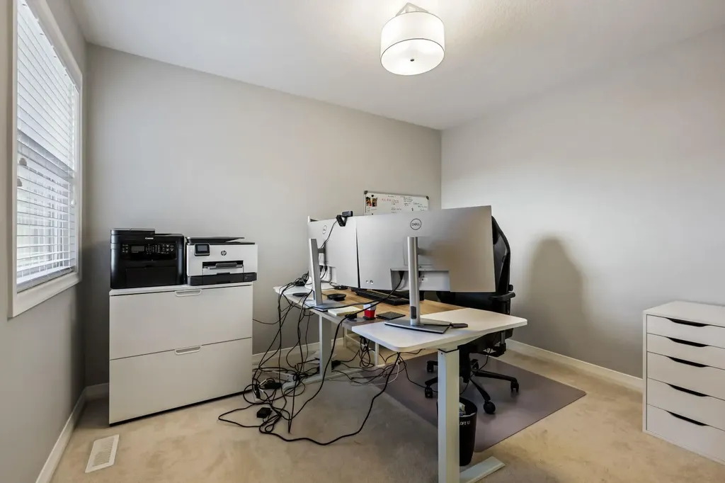 370 Magnolia Heath SE Calgary AB T3M 2X4