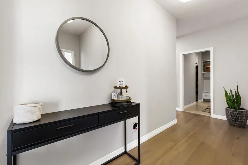 370 Magnolia Heath SE Calgary AB T3M 2X4