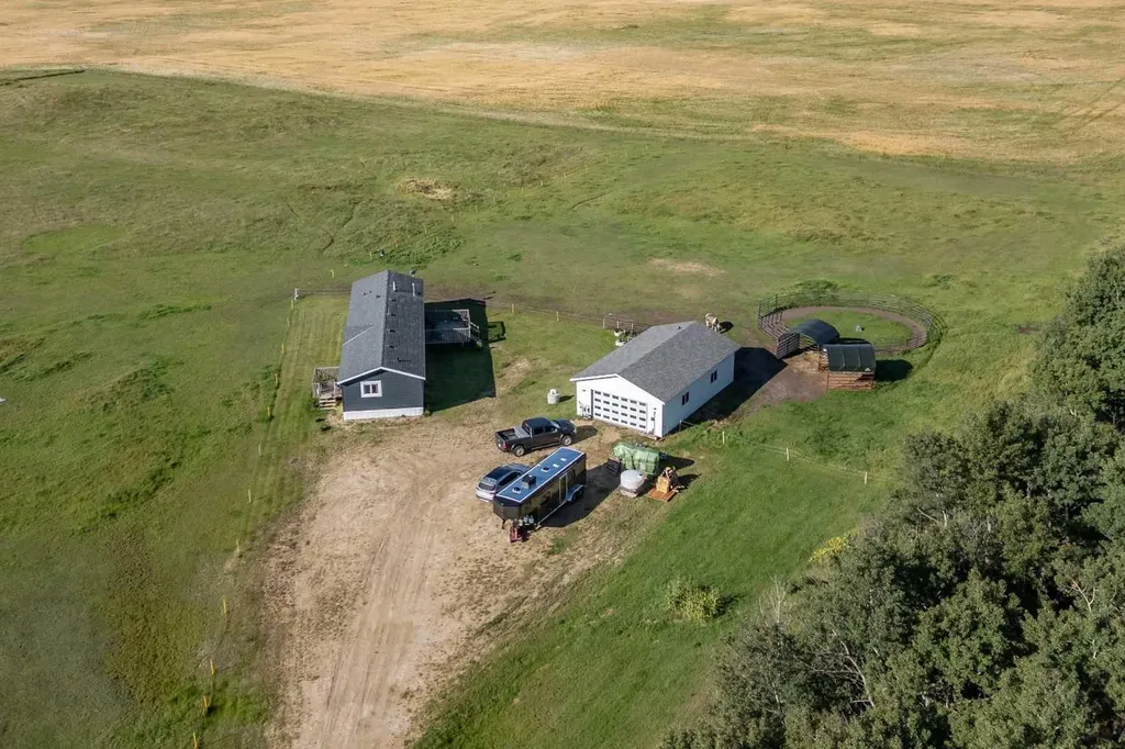 48040 Range 212 Road Rural Camrose County AB T0B 0G0