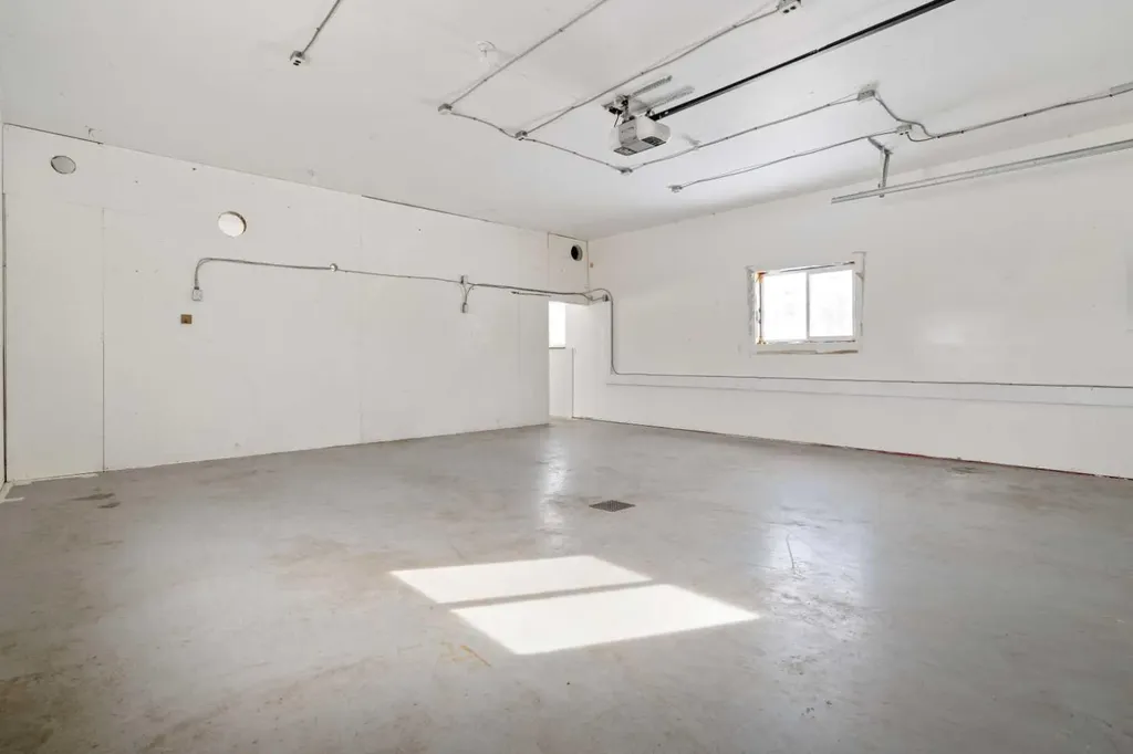 48040 Range 212 Road Rural Camrose County AB T0B 0G0