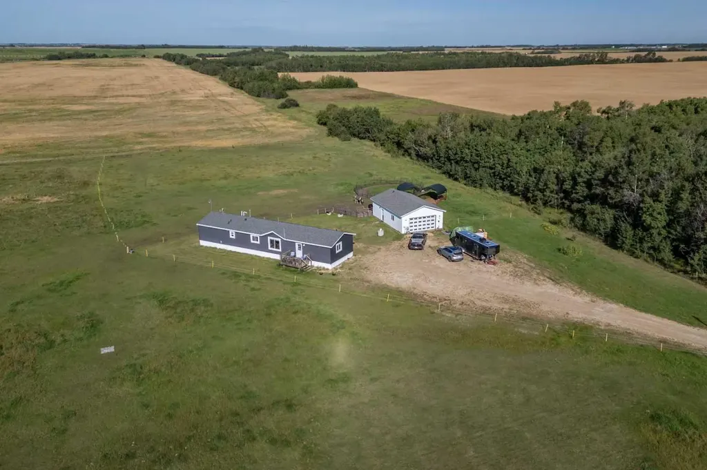 48040 Range 212 Road Rural Camrose County AB T0B 0G0