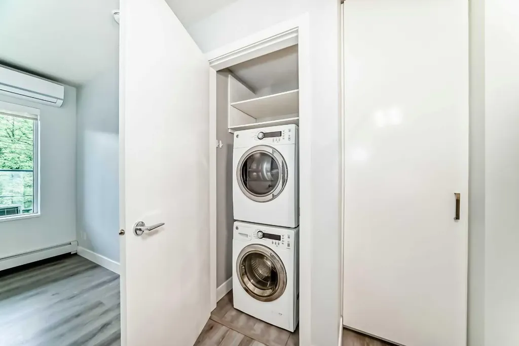 1521 26 Avenue SW Calgary AB T2T1C4
