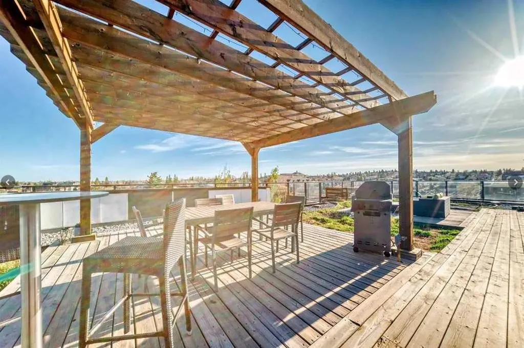 1521 26 Avenue SW Calgary AB T2T1C4