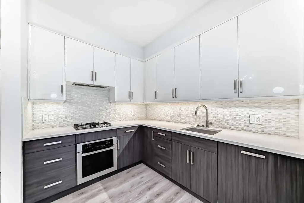 1521 26 Avenue SW Calgary AB T2T1C4
