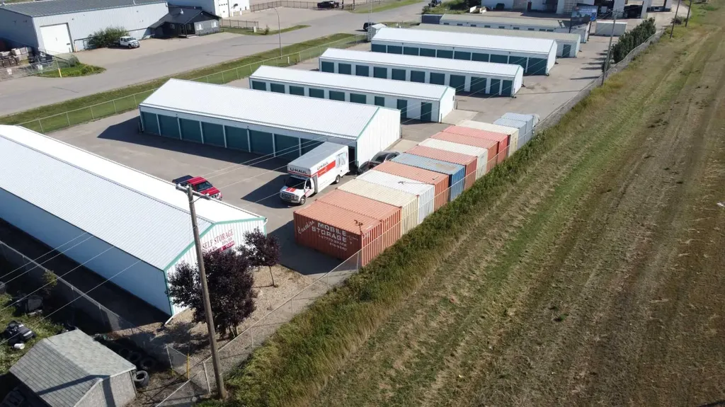 10812 & 10816 99 Street Clairmont AB T8X 5B4